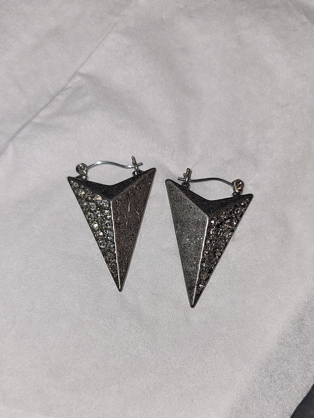 Silver Geometric Crystal Earrings - Stylish Triangle Drop